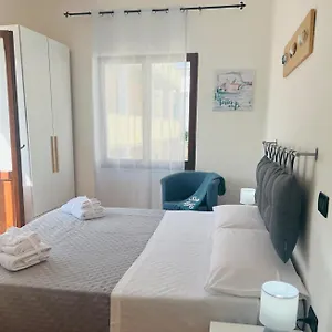 Il Canarino 3* La Caletta